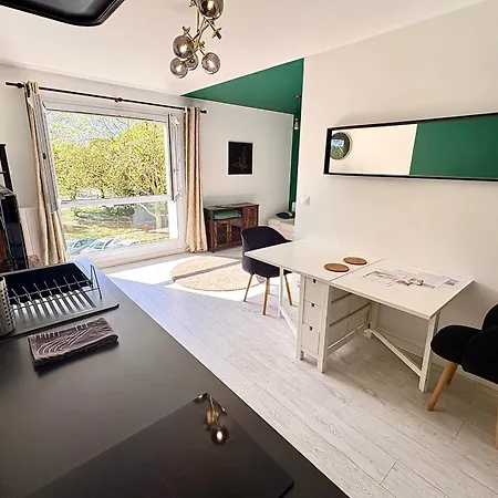 Apartament Beautiful 54 M With Parking In Nantes