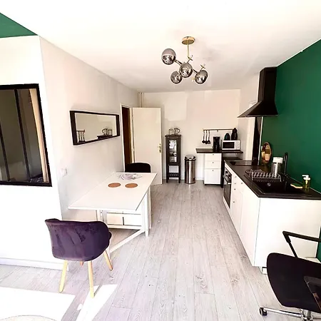 Beautiful 54 M With Parking In Apartament