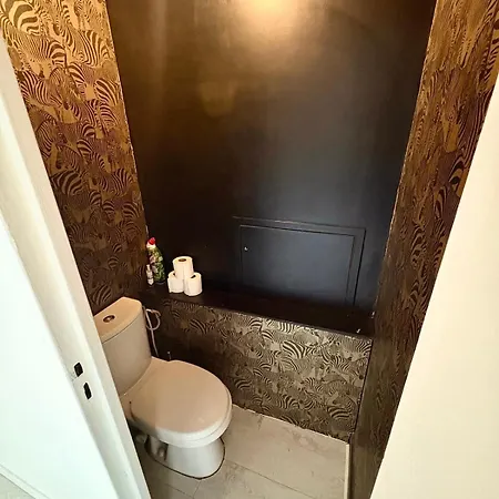 Beautiful 54 M With Parking In Apartament *